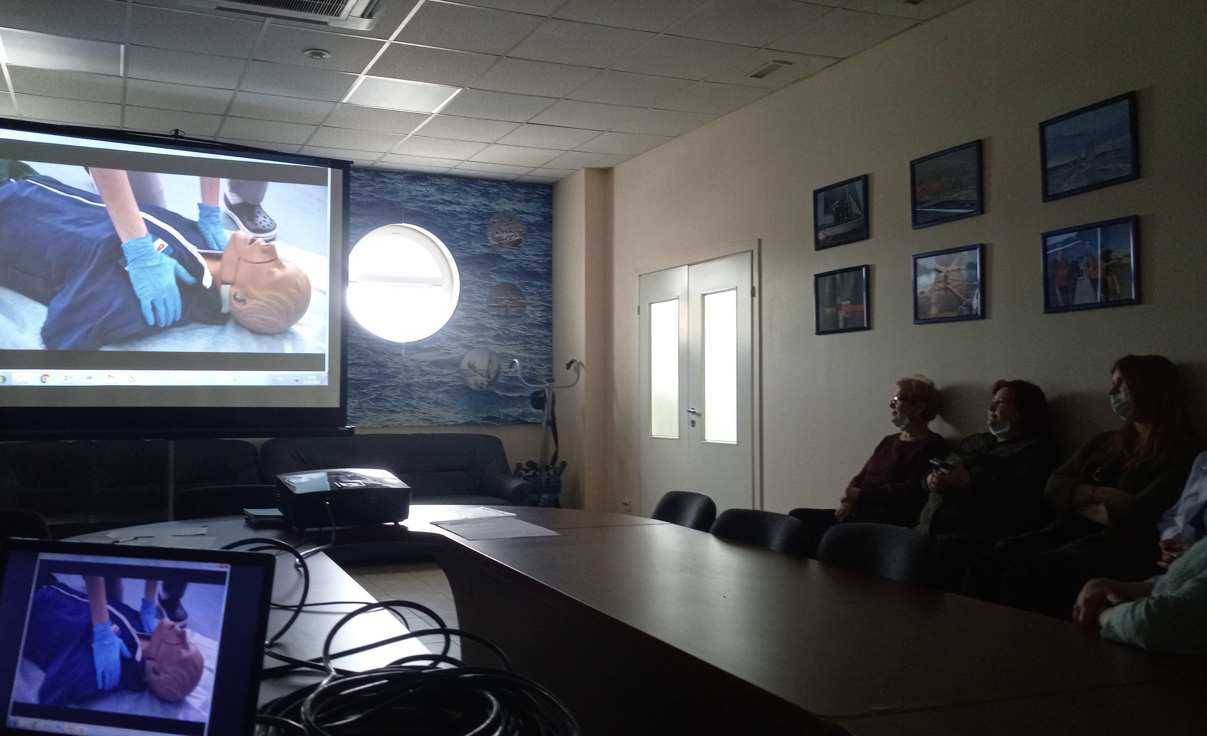 Учимся оказывать первую помощь!