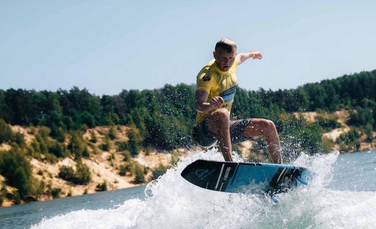 Чемпионат России по сёрфингу, по двум дисциплинам: вейксерфинг и вейкским