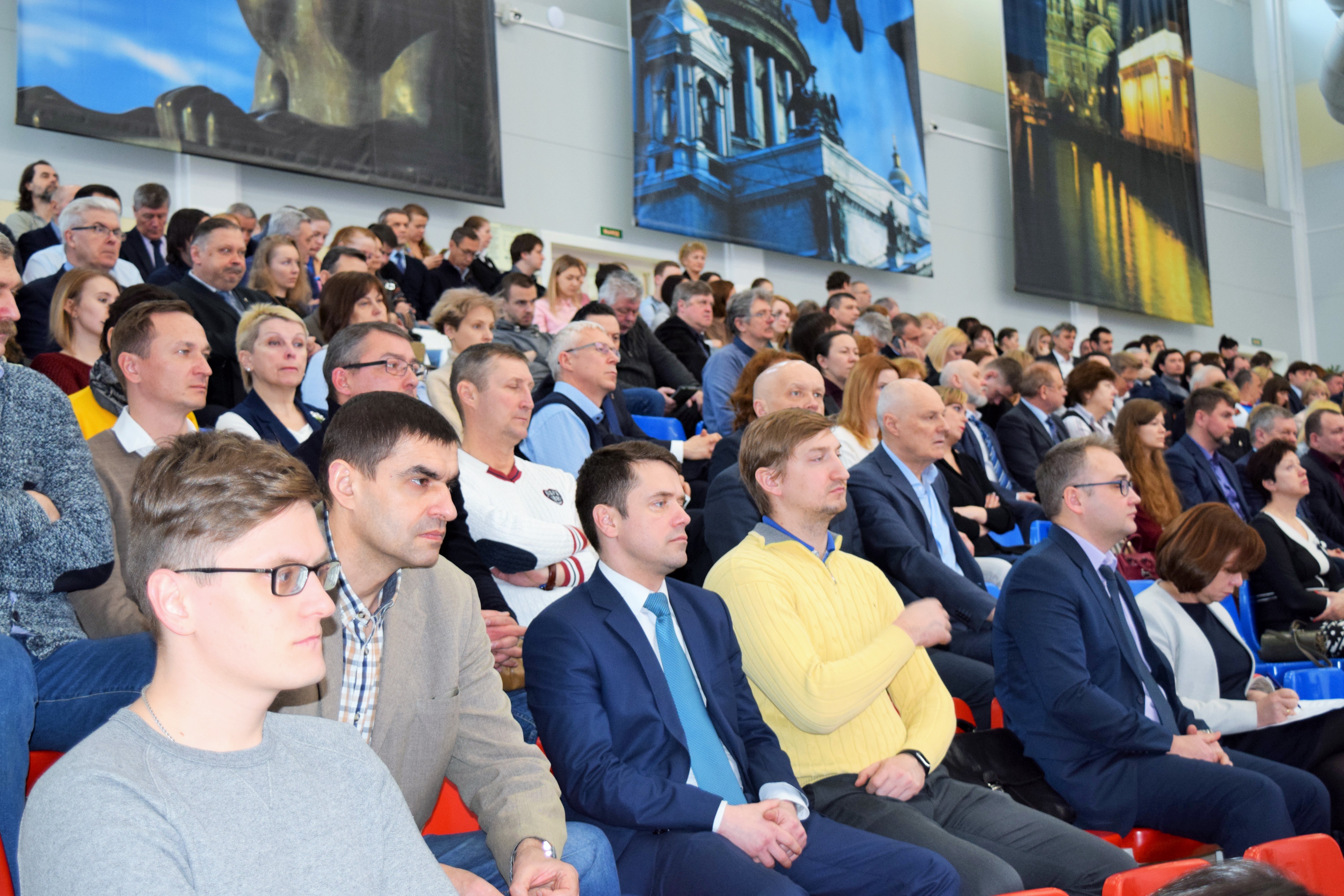 Почти два миллиона петербуржцев систематически занимаются физической культурой и спортом