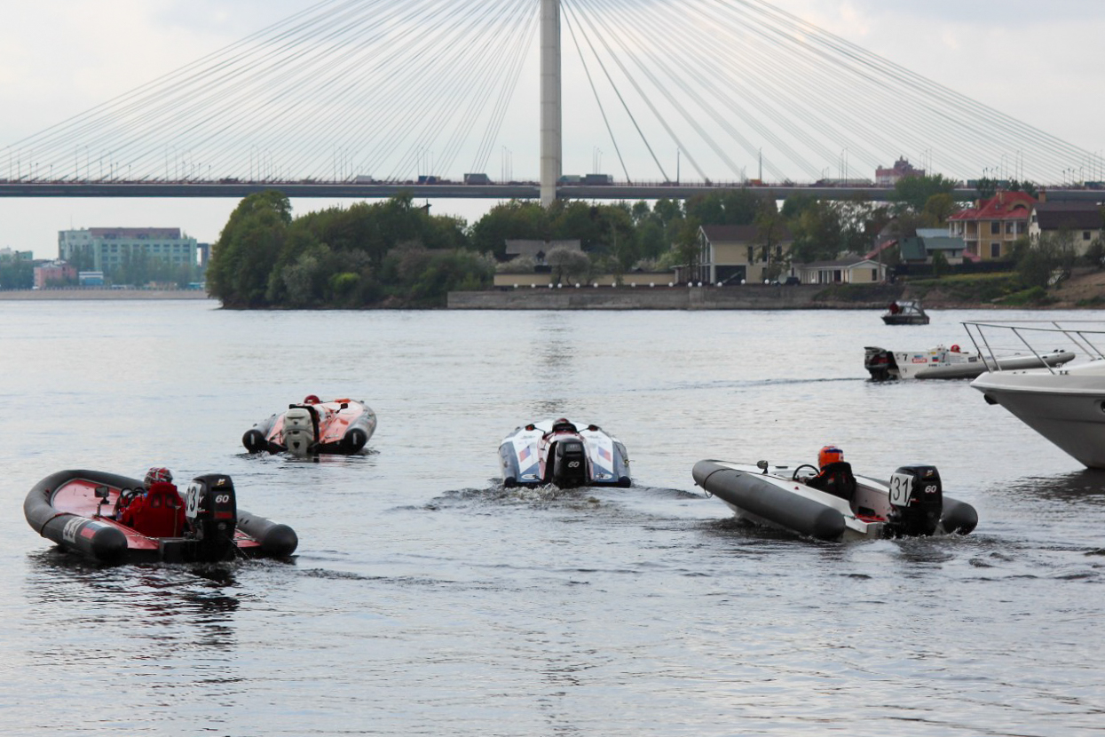 Чемпионат России и чемпионат Санкт-Петербурга по водно-моторному спорту