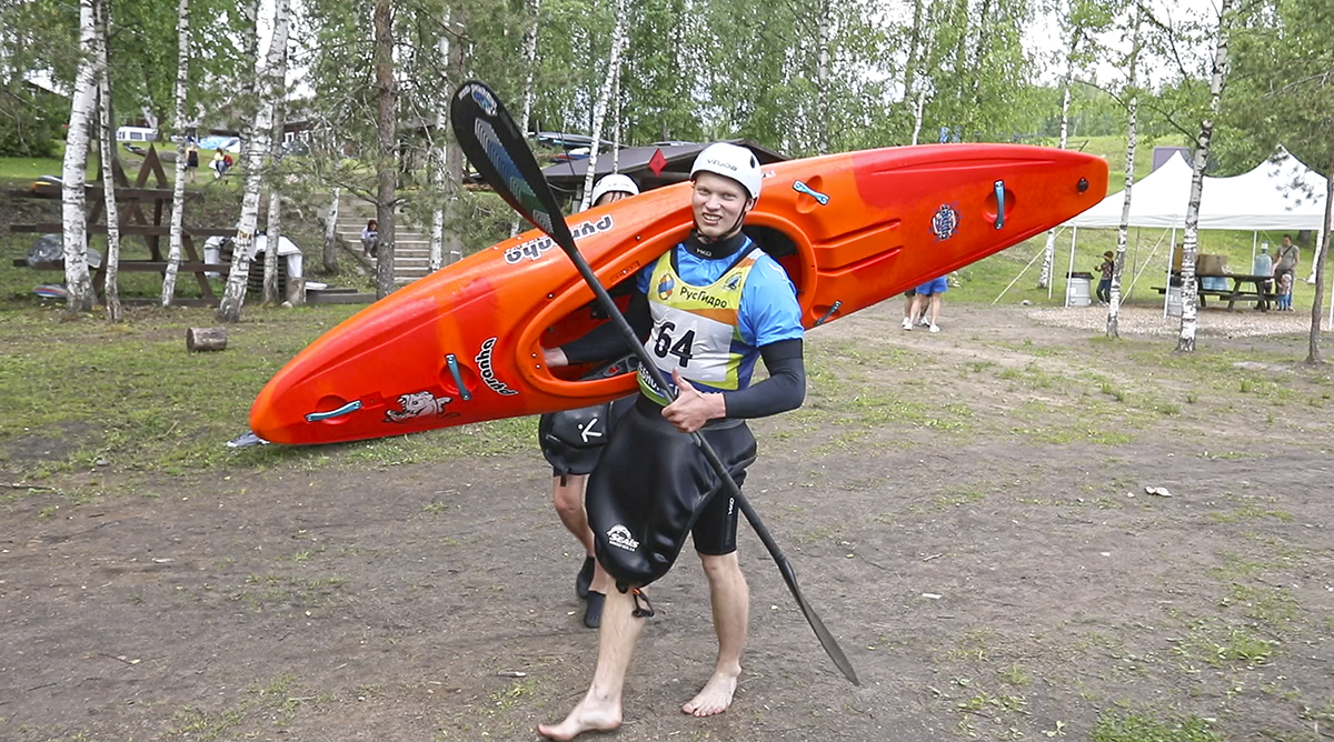 Егор Смирнов - победитель «Гонки России» в экстремальном спуске на байдарках