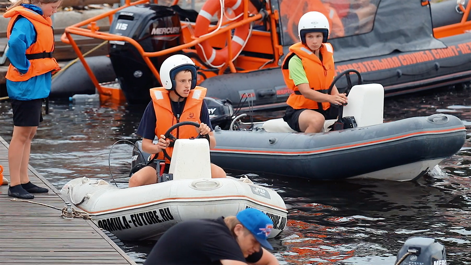 Завершились региональные соревнования по водно-моторному спорту, посвящённые Дню военно-морского флота